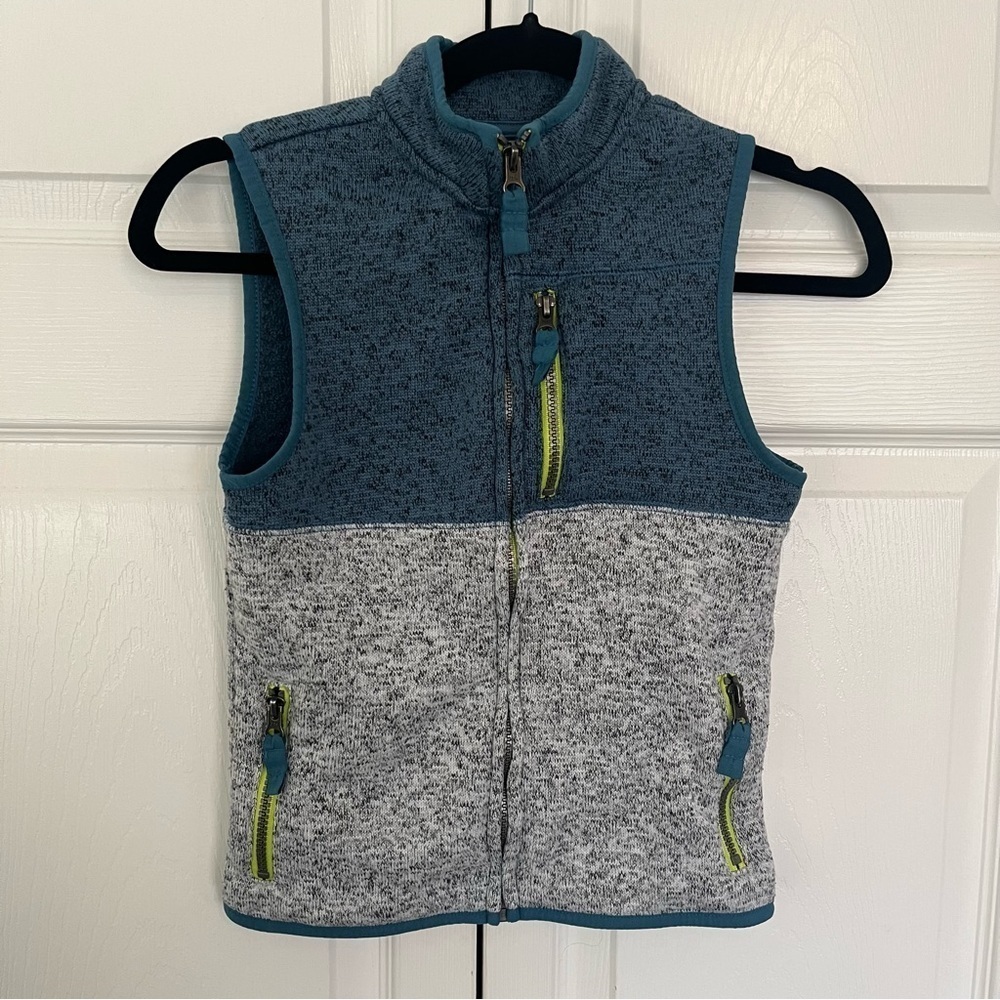 Blue, Grey, and Green Kids Cat & Jack Front Full Zip Vest Size S (6-7)